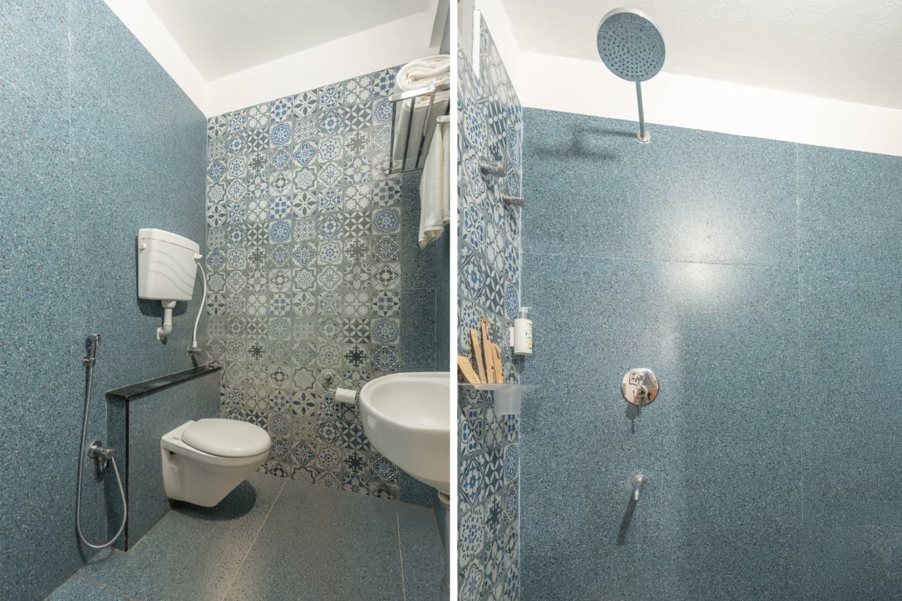 Standard Oak Room – Private Bathroom with Rain Shower | Bonne Chance Heritage Residence, Puducherry